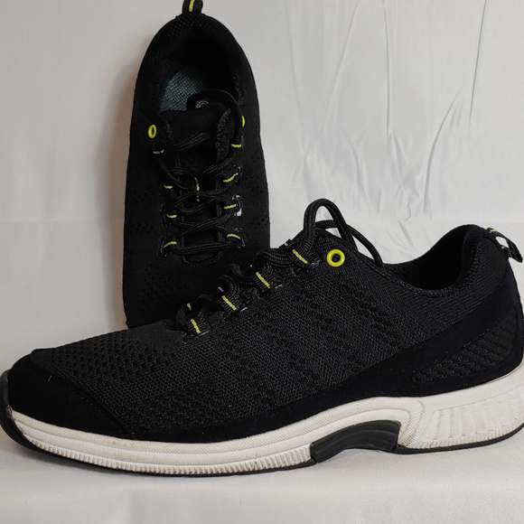 biofit tennis shoes